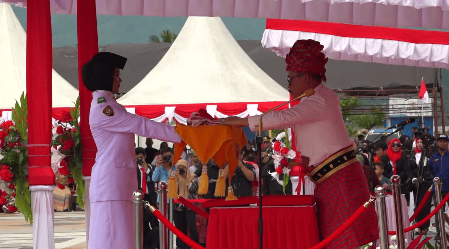 Bangga! Siswi SMAN 1 Pasangkayu Jadi Pembawa Baki HUT RI ke-80 Tingkat Provinsi