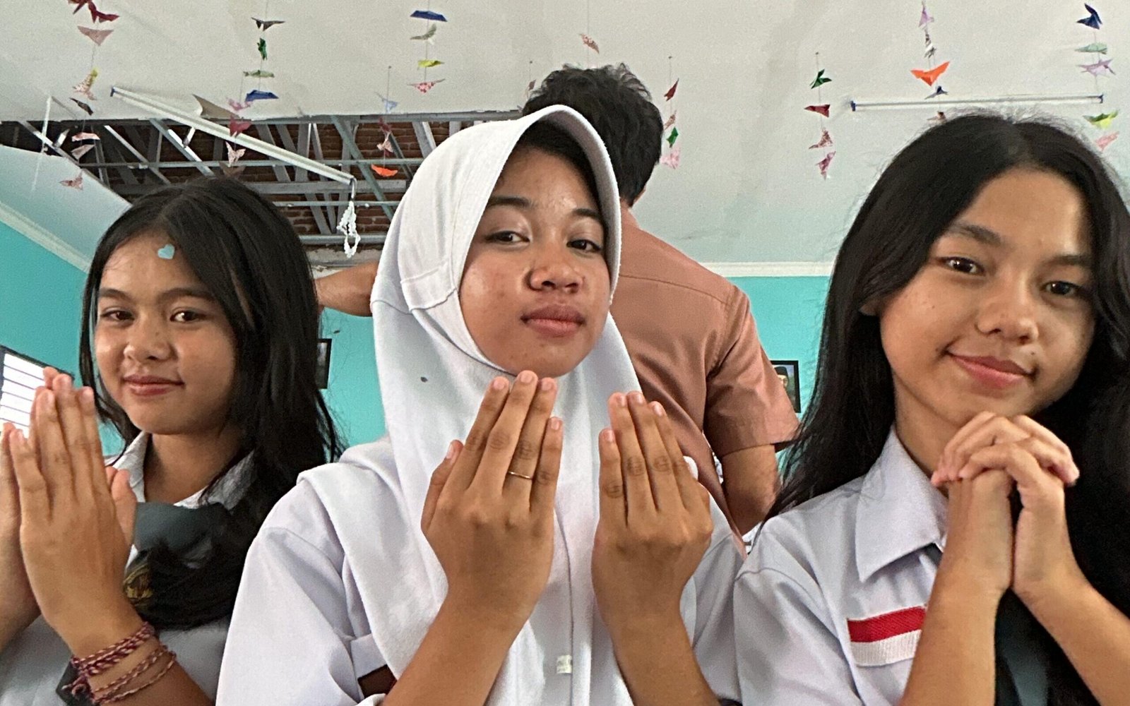 Seni Hidup Bersama: Merajut Harmoni di Bawah Kuasa Algoritma 2026