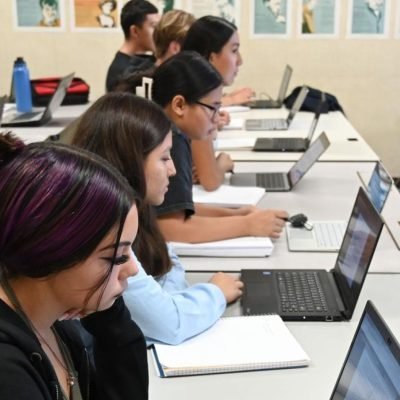 Rahasia Tersembunyi Microsoft 365 Gratis: Lebih dari Sekadar Mengetik, Ini Revolusi Belajar Digital